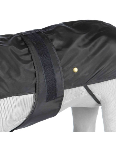 Capa Trixie Paris, Abrigo impermeable para perros, dtalles de como se ajusta Capa Trixie Paris, Abrigo impermeable para perros, dtalles de como se ajusta