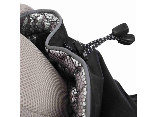 Abrigo Termoreflectante, Trixie Explore Para Perros, detalles del ajuste del cuello