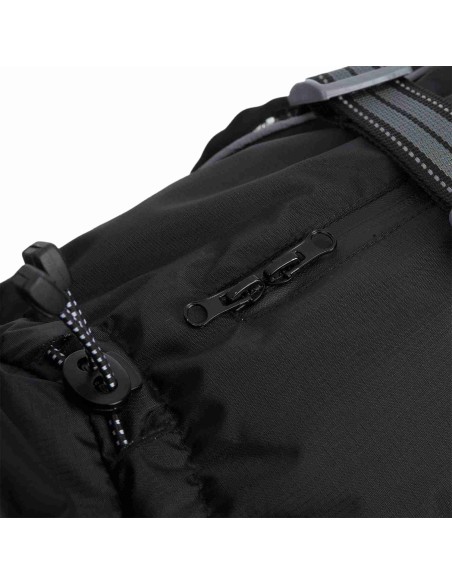 Abrigo Termoreflectante, Trixie Explore Para Perros, detalle cremallera arnes Abrigo Termoreflectante, Trixie Explore Para Perros, detalle cremallera arnes