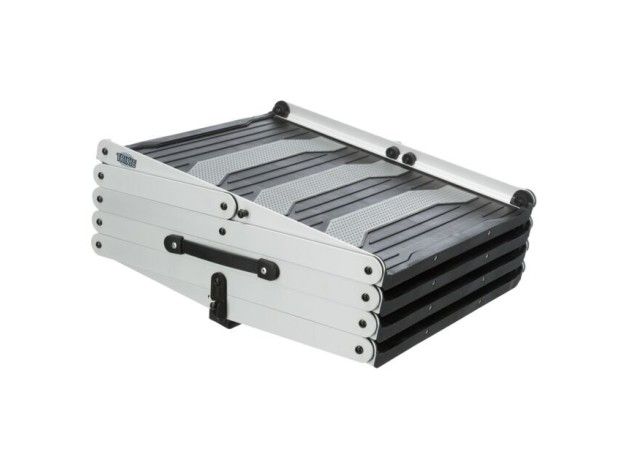 Escalera plegable 4 pasos de Trixie para el coche plegable